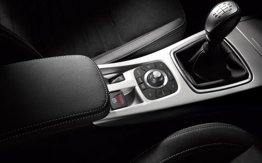  Renault Laguna III 2007 года  (фото 12 из 92)
